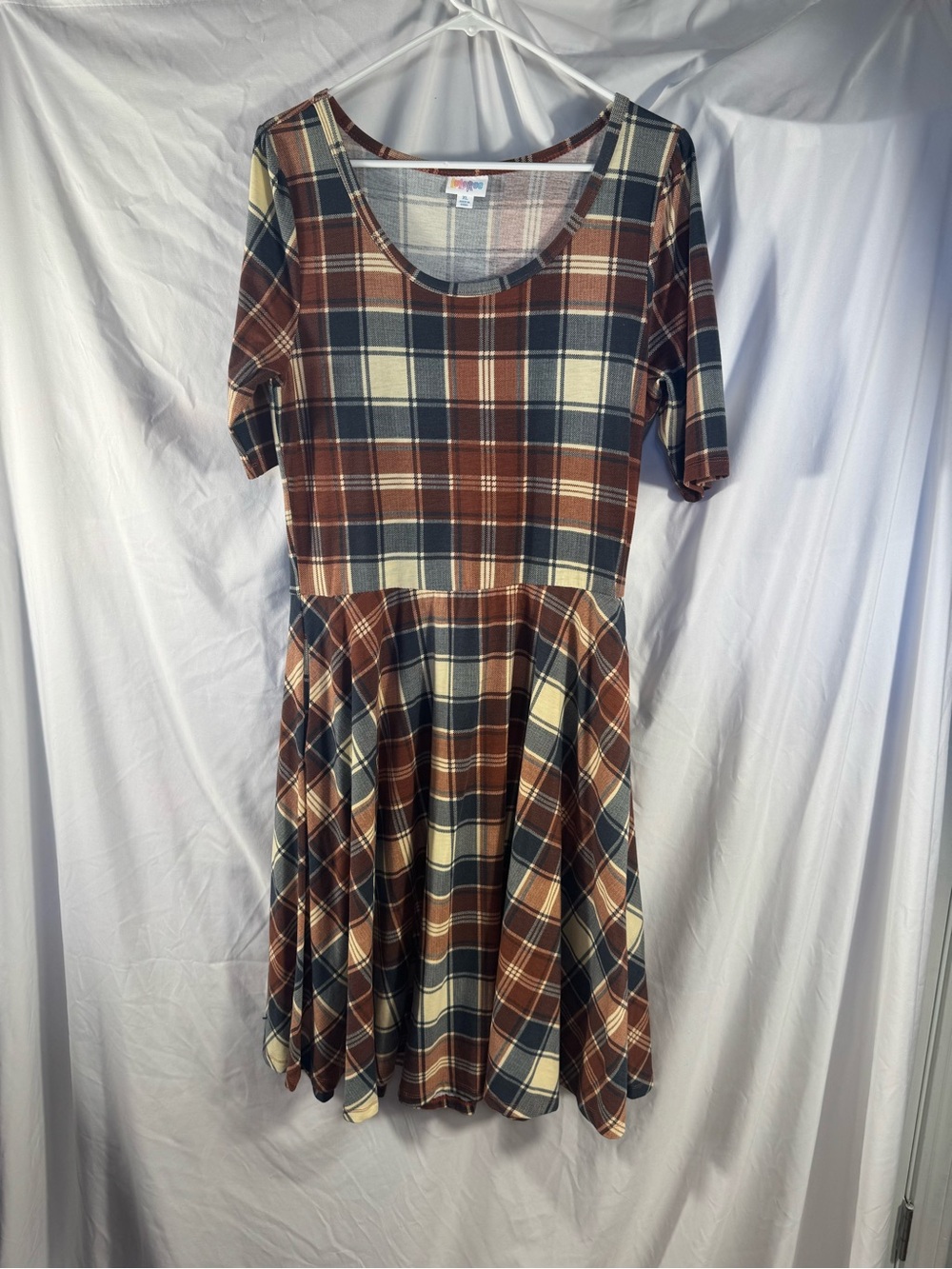 LuLaRoe Nicole Dress XL Plaid Rust Blue Tan Fit Flare Short Sleeve Fall Autumn